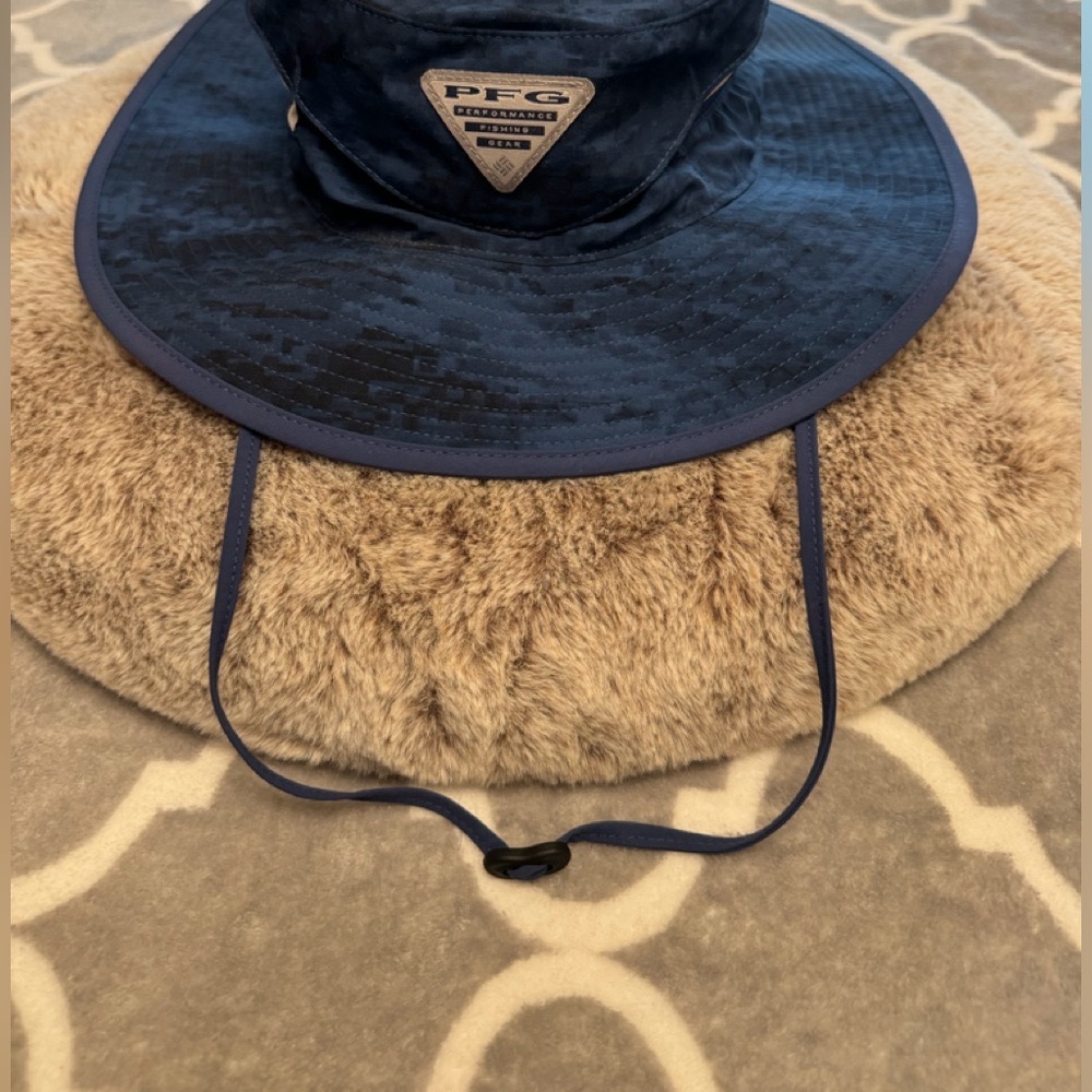 Columbia PFG Hat Size L/XL NWT